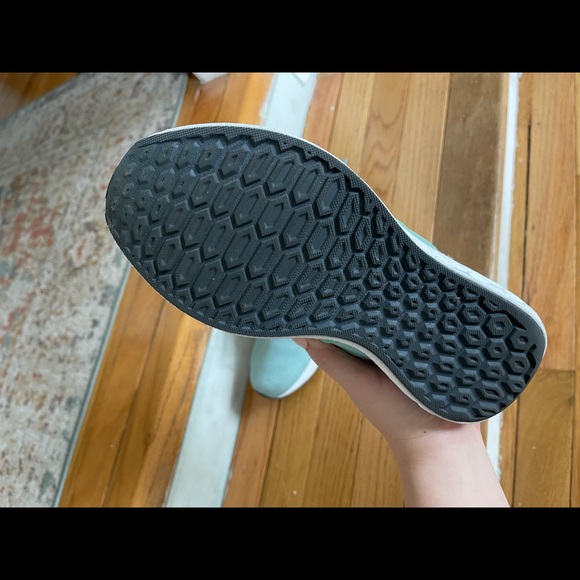 New Balance aqua sneakers! - Picture 5 of 5